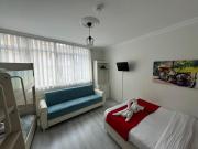 Istanberry - Scarlet Three Bedroom Apartments