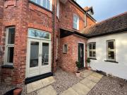 Glenesk Flat 2 with private courtyard