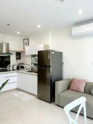 Shi House -2BR Bulding S903- Netflix & Balcony Q9