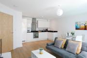 Redhill Queensgate - Modern 1 Bedroom Apartment