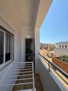 Azla Beach Escape - Cozy Apartment