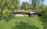 Nice Home In Sjællands Odde With Wifi