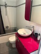 GOLFE JUAN Joli F2 clim piscine à 5 minutes de la mer GOLFE JUAN Joli F2 clim piscine à 5 minutes de la mer
