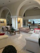 Flat 2 quadras praia 2 min metrô com garagem Flat one, apto 208