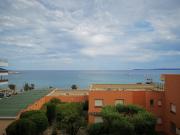 Joli studio +cabine pour 4 personnes.face mer - proche du centre ville - FR-1-803-74