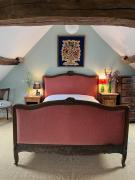 La Petite Bruyere Characterful 2 bedroom cottage with fireplace