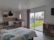 Studio lumineux avec terrasse