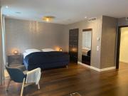 Zurich 250sqm High End Residence with AC & Parking