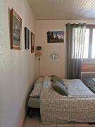 Cocon ski aux pieds et jolie vue