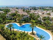 VACATION MARBELLA I The Sovereign Penthouse, Large Communal Pool, 24h Security, 5min to Puerto Banus