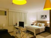 Cozy Flat Downtown in Hotel