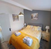 SeaView-PetsOK-Patio-1BR