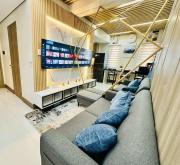 Royal Fame Residency