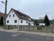 Schöne Zimmer mit gemeinsamer Nutzung von Bad, Toilette und Küche