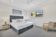 Chic Family Friendly 4BR Retreat Near Redcliffe