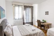 Charming Two Bedroom Private Apartment