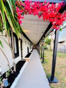 Beach Bungalow By The Sea 1