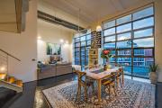 Luxury warehouse apartment close to CBD