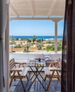 Mylopotas Apartments with Sea View