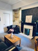 Harrington House - 6 Bedrooms - Sleeps 15