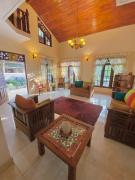 Dilis Homestay - Private Villa