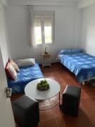 Habitación luminosa en piso compartido