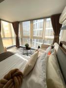 Funky HQ - 1BR Eastwood Global Plaza