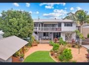 Top Berkeley Vale