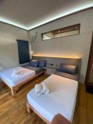 Angeles Hut Fishermans Wharf