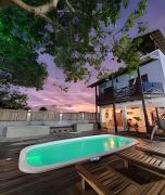 Casa perfeita para 10 com piscina, beachtennis e churrasqueira