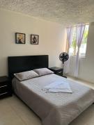 Amplio Apartamento Parqueadero y Piscina Cerca al CC Gran Plaza