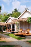 Sea Escapes Resort
