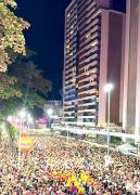 APARTAMENTO SOFISTICADO, VISTA MAR e ACESSO EXCLUSIVO à PRAIA