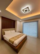 Sheryll Escapes - Angelic Premiere studio with balcony WiFi & Housekeeping