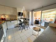 4 PERS, 1 CHAMBRE, PLAGES ET COMMERCES A PIED