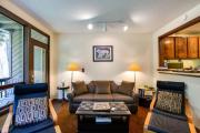 Snowater Condo #28 - Wi-Fi - Fireplace - Sleeps 4