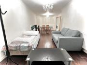 Best place for 3-people in Luton-S, Micro-Oven, Fridge , free-parking Best place for 3-people in Luton-S, Micro-Oven, Fridge , free-parking
