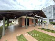 Casa com piscina na praia dos Ingleses