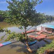 Raft House Bansuan Maenam