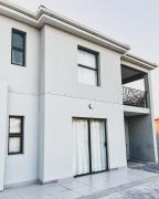 Goodness Century Apartment