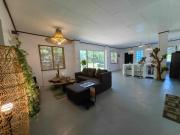 Fredos Guest House at Pangpang Bar & Restaurant