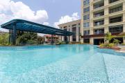 Luxe place with pool,gym,mini mart in yaya center