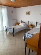 Pelagos Rooms on Gyrismata beach