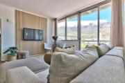 Spacious 2 Bedroom Apartment with Table Mountain View