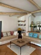 Due Passi dal Centro