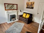 Comfortable 1 Bed House in Batley - Sleeps 3 Comfortable 1 Bed House in Batley - Sleeps 3