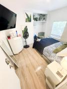 House 2 Bedrooms plus CouchBed Best Location MIami Private Parking, Laundry, Storage for Luggage