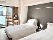 1002 Deluxe Double Room