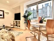 Luxury two bed on baker st