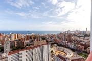 Luminoso apartamento con vistas al mar en Benidorm